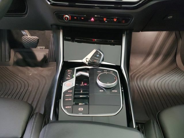 Used 2024 BMW 330i xDrive Sedan w/ Convenience Package AWD/4WD image 29