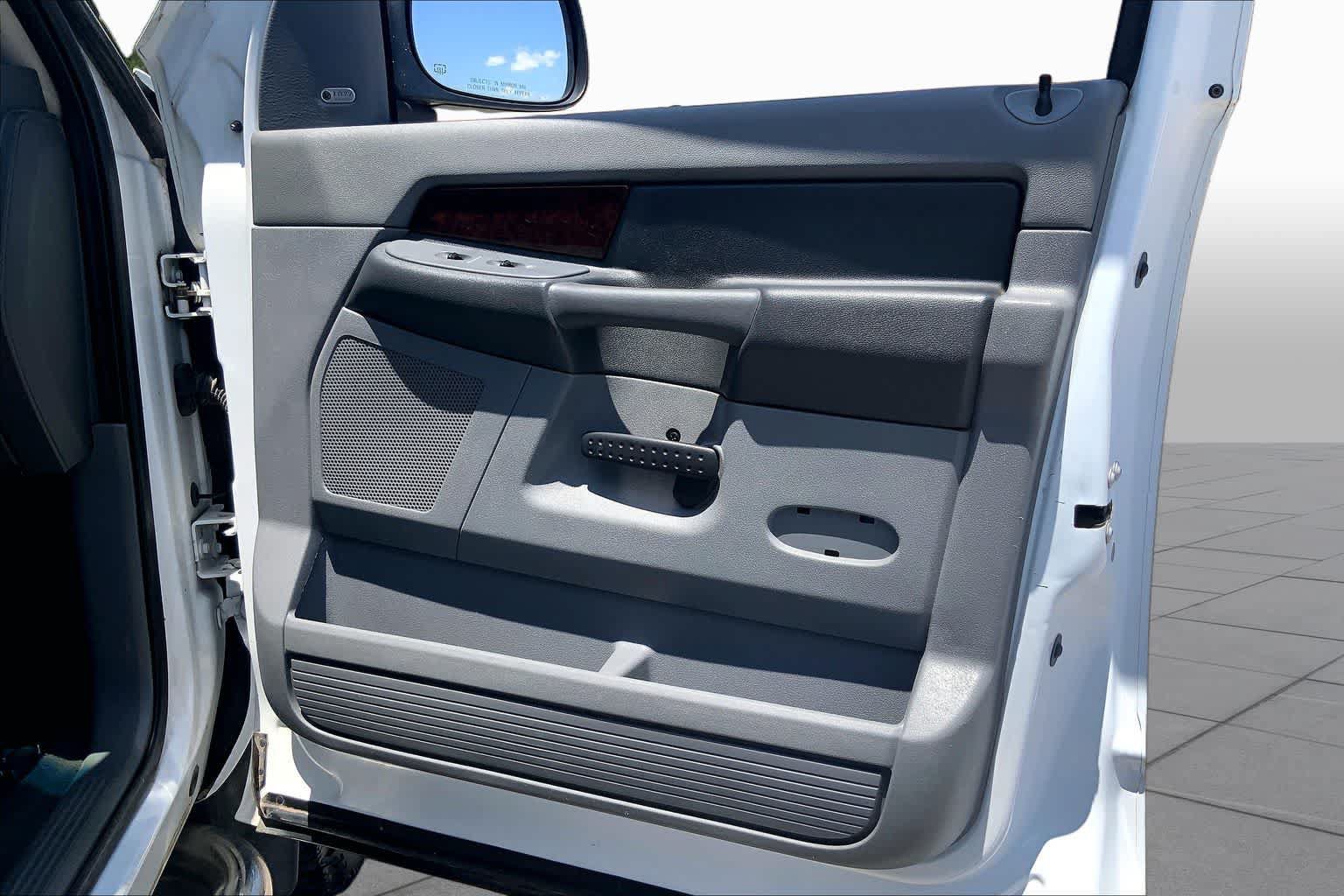 Used 2008 Dodge Ram 1500 Truck Laramie AWD/4WD image 22