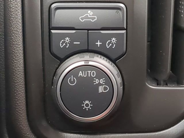 Used 2024 Chevrolet Silverado 1500 Custom Trail Boss w/ LPO, Dark Essentials Package image 28