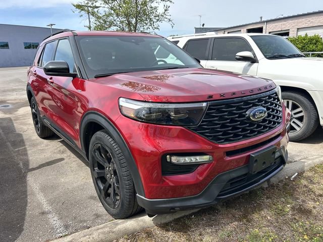 Used 2024 Ford Explorer ST-Line w/ Class IV Trailer Tow Package AWD/4WD image 3