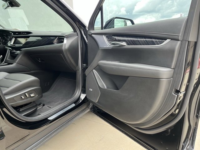 Certified 2025 Cadillac XT6 Premium Luxury image 22