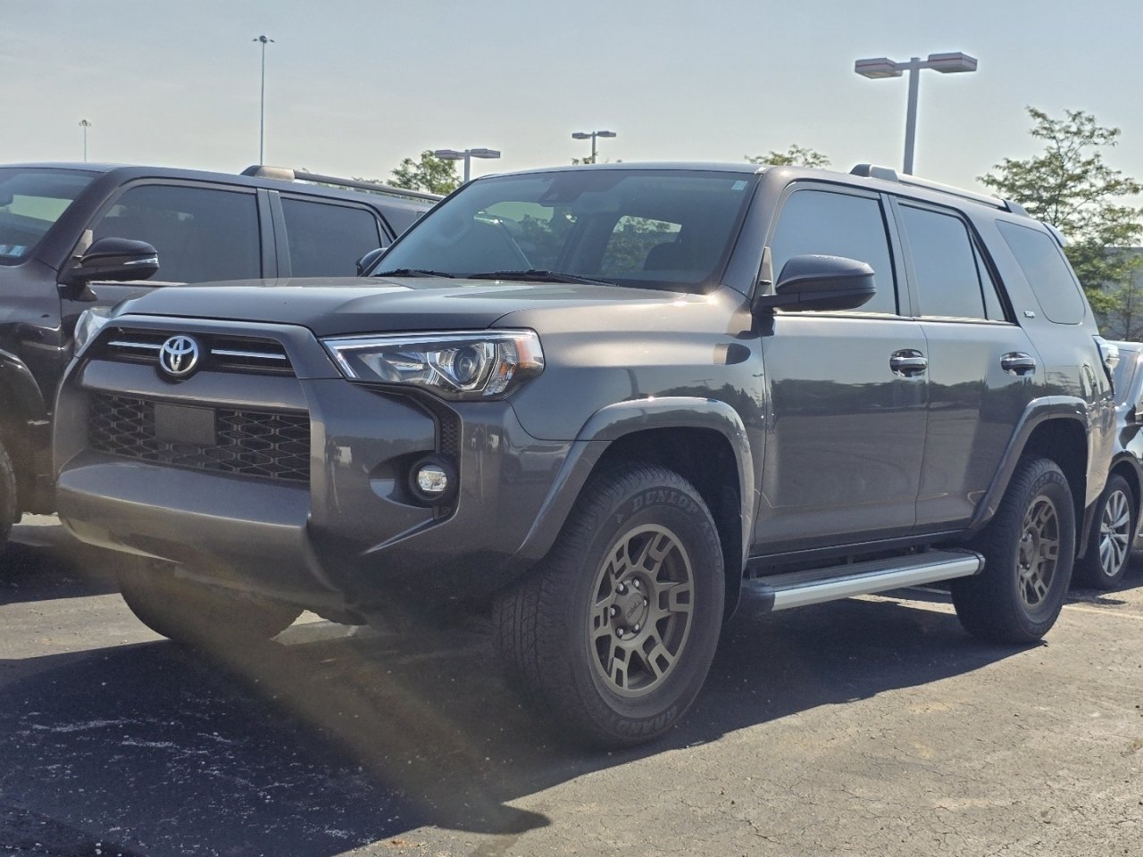 Used 2023 Toyota 4Runner SR5 AWD/4WD image 3