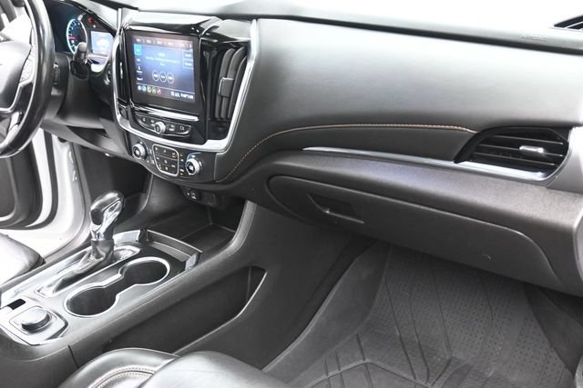 Used 2021 Chevrolet Traverse LT w/ LT Premium Package AWD/4WD image 32