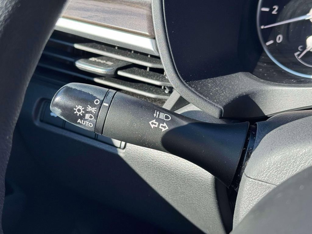 Used 2023 Nissan Altima 2.5 SV image 23