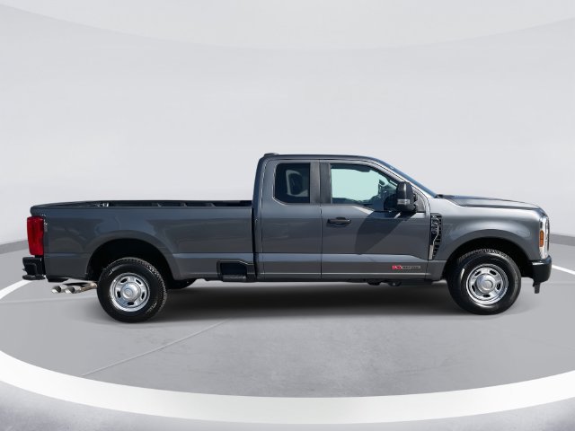 New 2026 Ford F350 XL RWD image 3