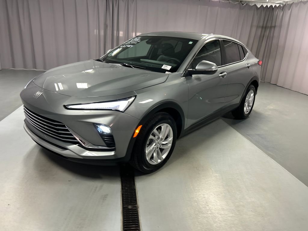 Used 2024 Buick Envista Preferred w/ Convenience II Package image 3