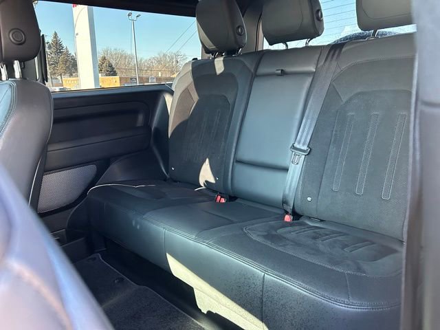 Used 2022 Land Rover Defender 90 V8 image 31