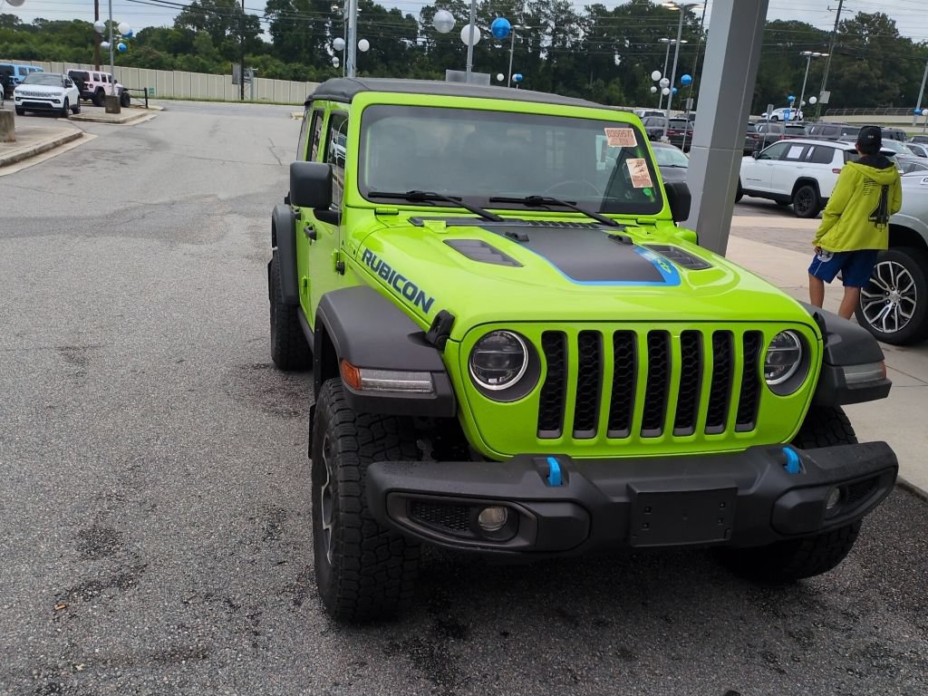 Used 2021 Jeep Wrangler Unlimited Rubicon 4xe w/ Cold Weather Group AWD/4WD image 2