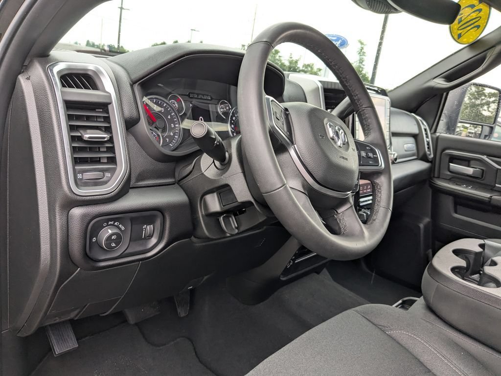Used 2025 RAM 2500 Big Horn AWD/4WD image 10