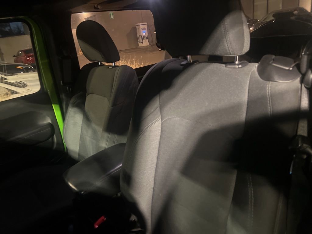 Used 2018 Jeep Wrangler Sport image 4