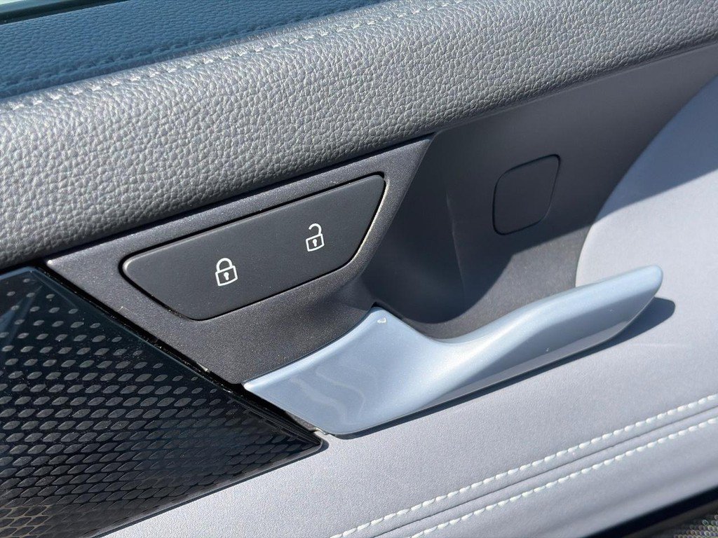 Certified 2026 Volkswagen Tiguan SE FWD image 20