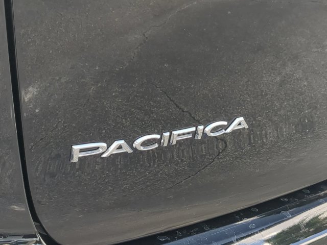 Certified 2026 Chrysler Pacifica Select FWD image 13
