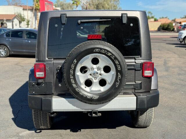 Used 2014 Jeep Wrangler Unlimited Sahara w/ Max Tow Package AWD/4WD image 4
