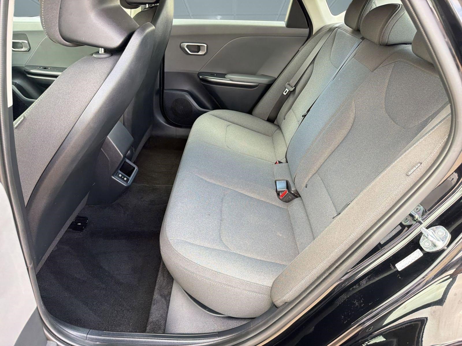 Used 2025 Kia K4 LXS FWD image 15