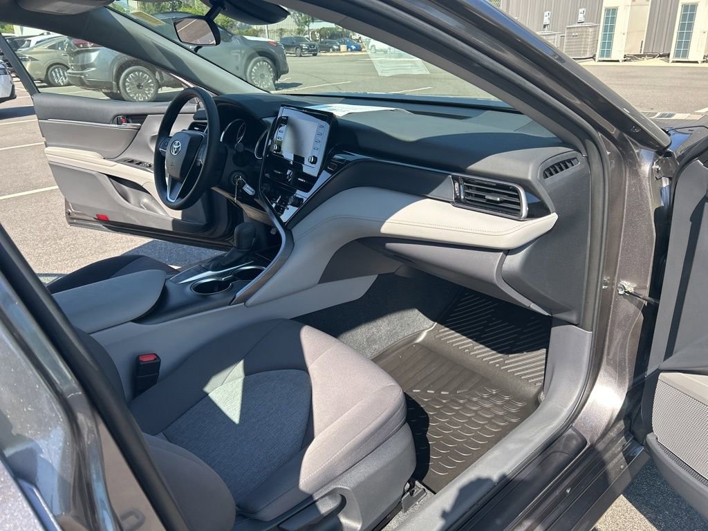 Used 2024 Toyota Camry LE FWD image 23