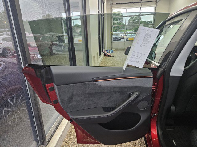 Used 2026 Tesla Model Y 2WD image 16