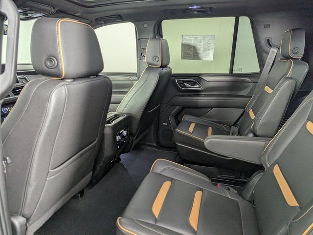 Used 2023 GMC Yukon AT4 w/ Technology Package AWD/4WD image 22