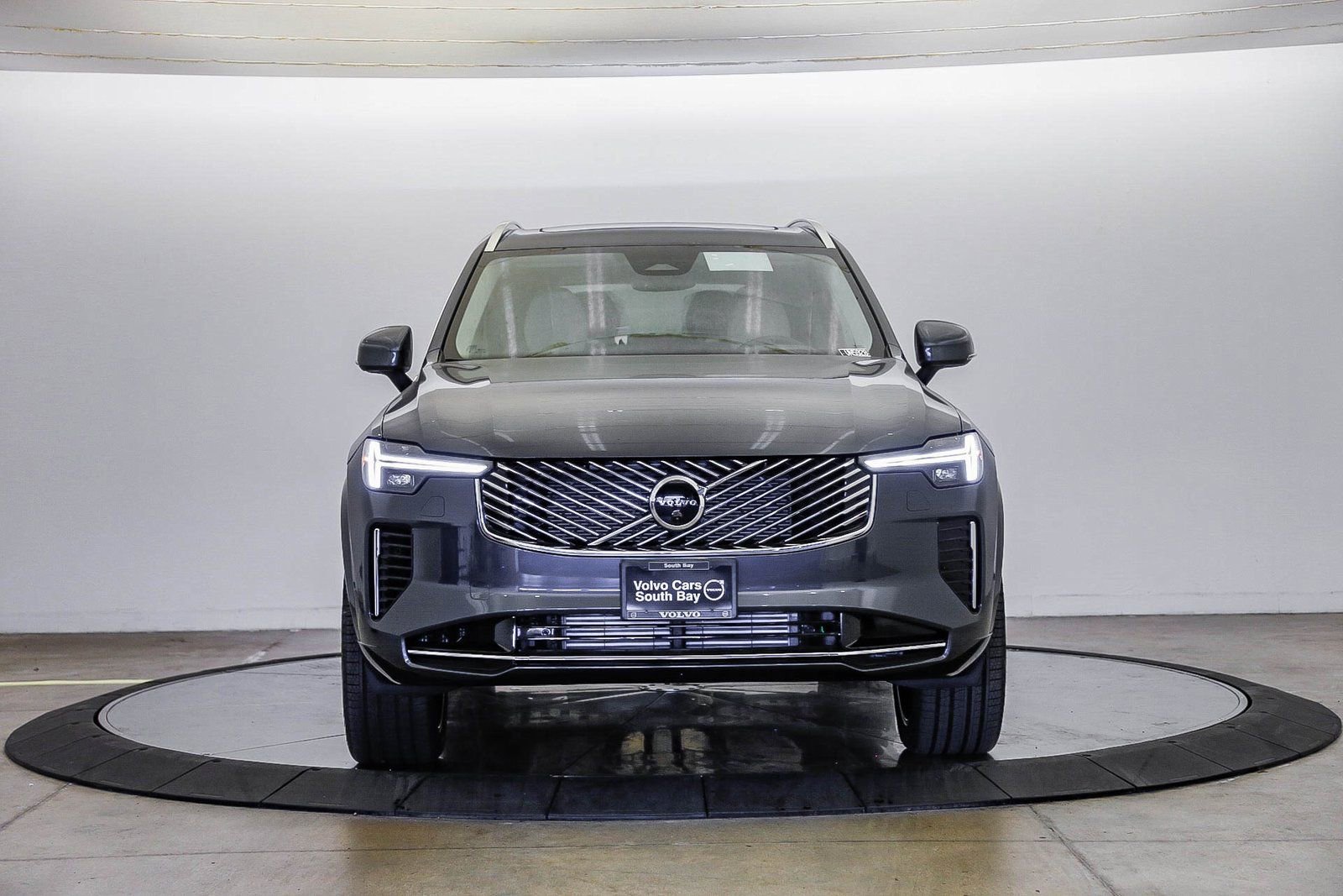 New 2026 Volvo XC90 T8 Ultra w/ Lounge Package image 6