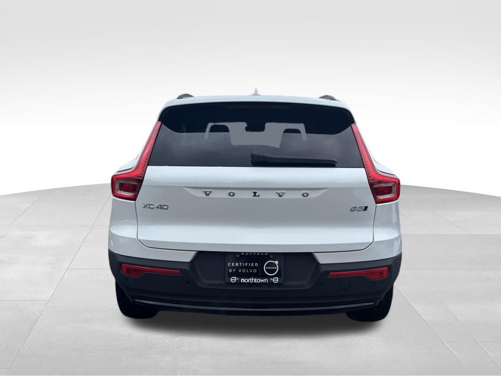 Certified 2026 Volvo XC40 B5 Plus w/ Protection Package Premier image 38