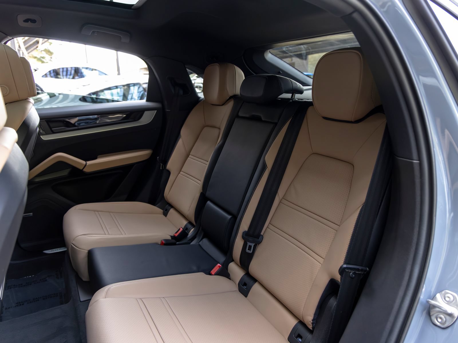 New 2026 Porsche Cayenne Coupe AWD/4WD image 45