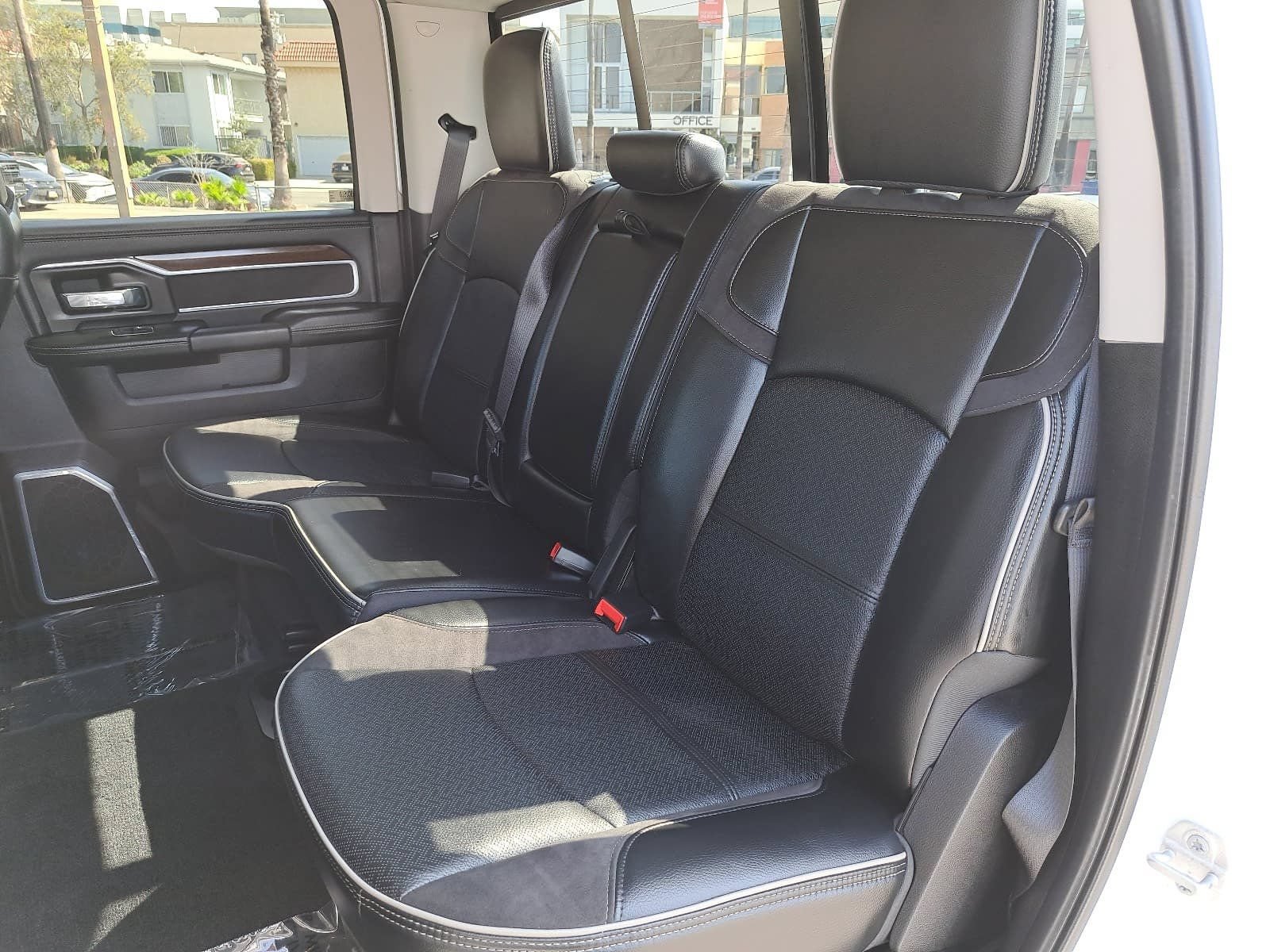 Used 2023 RAM 2500 Laramie AWD/4WD image 16