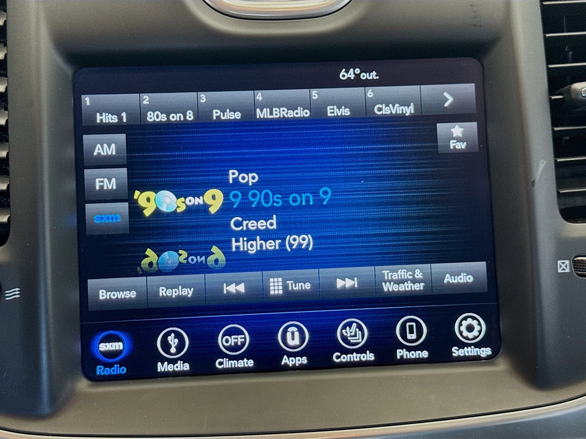 Used 2019 Chrysler 300 Limited image 9