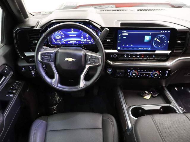 Used 2024 Chevrolet Silverado 3500 LTZ w/ LTZ Convenience Package AWD/4WD image 15