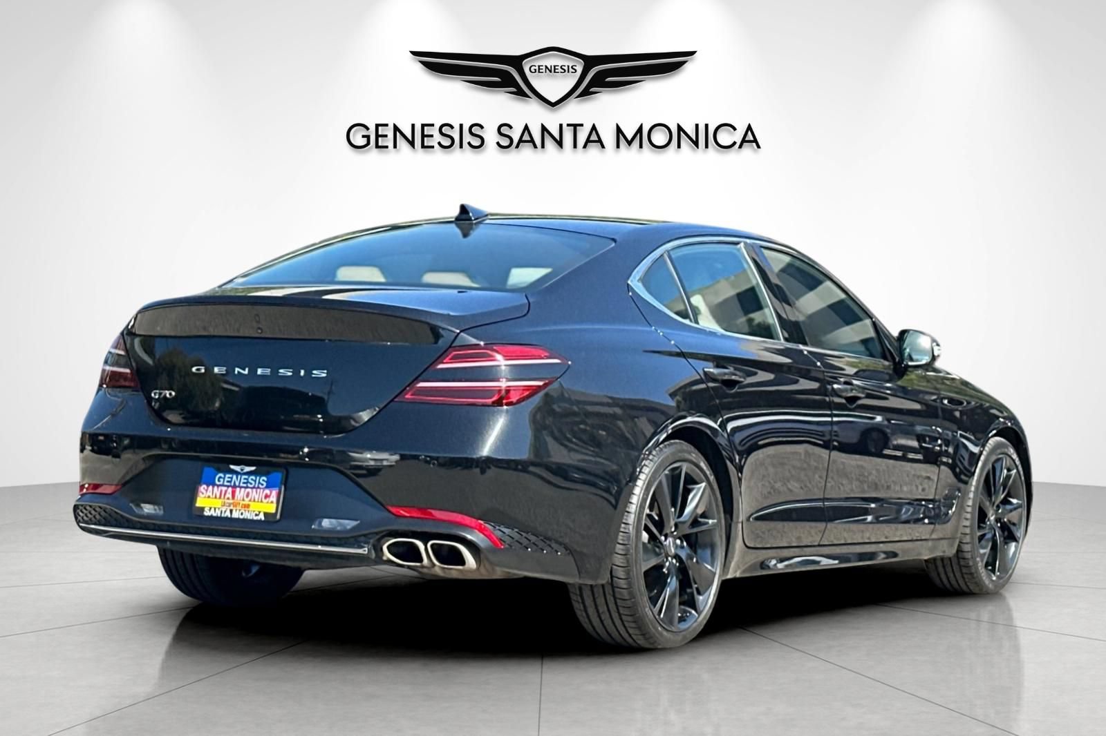 Used 2023 Genesis G70 2.0T w/ Sport Prestige Package RWD image 5