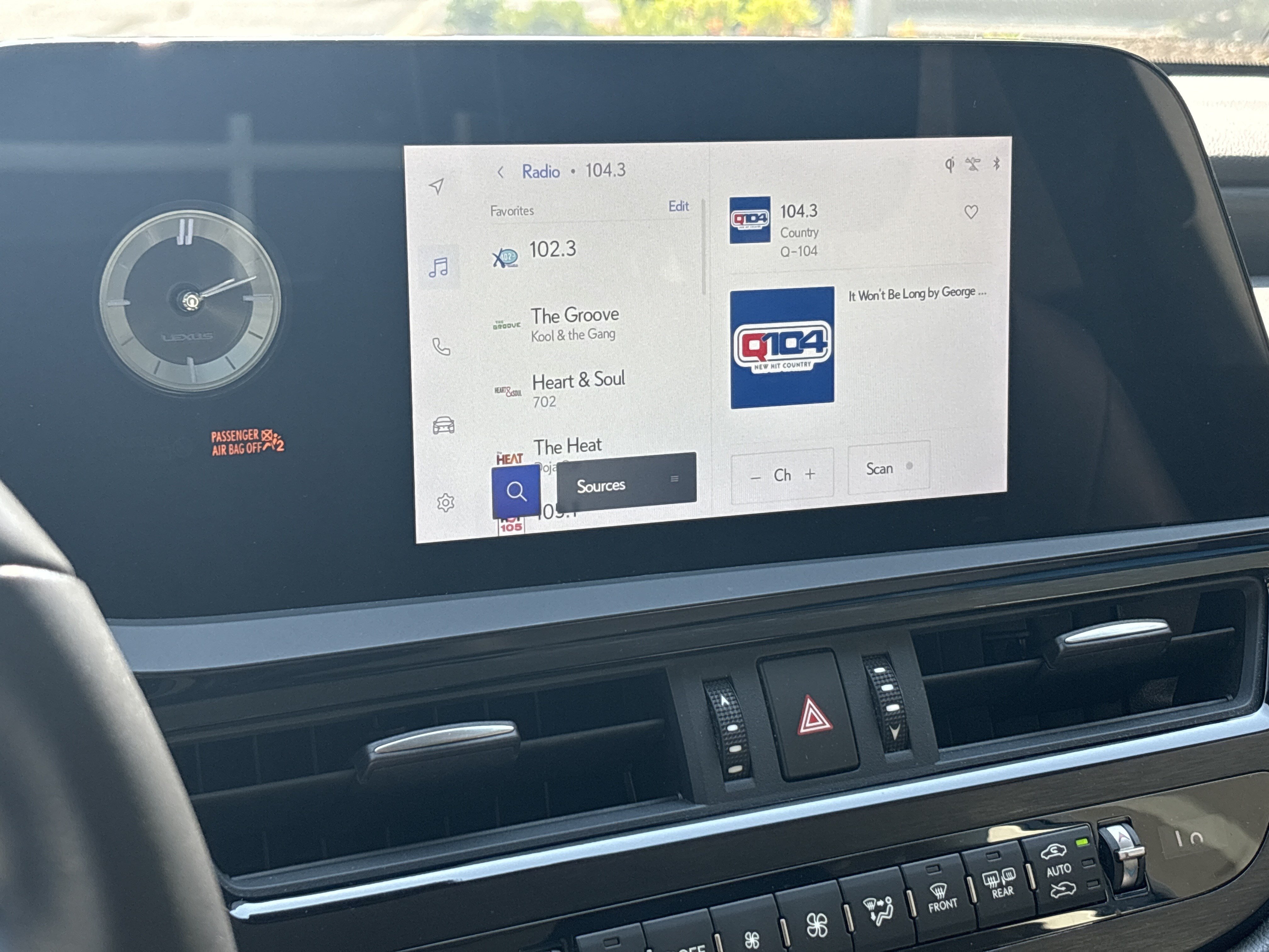 Certified 2025 Lexus ES 350 w/ Premium Package FWD image 23