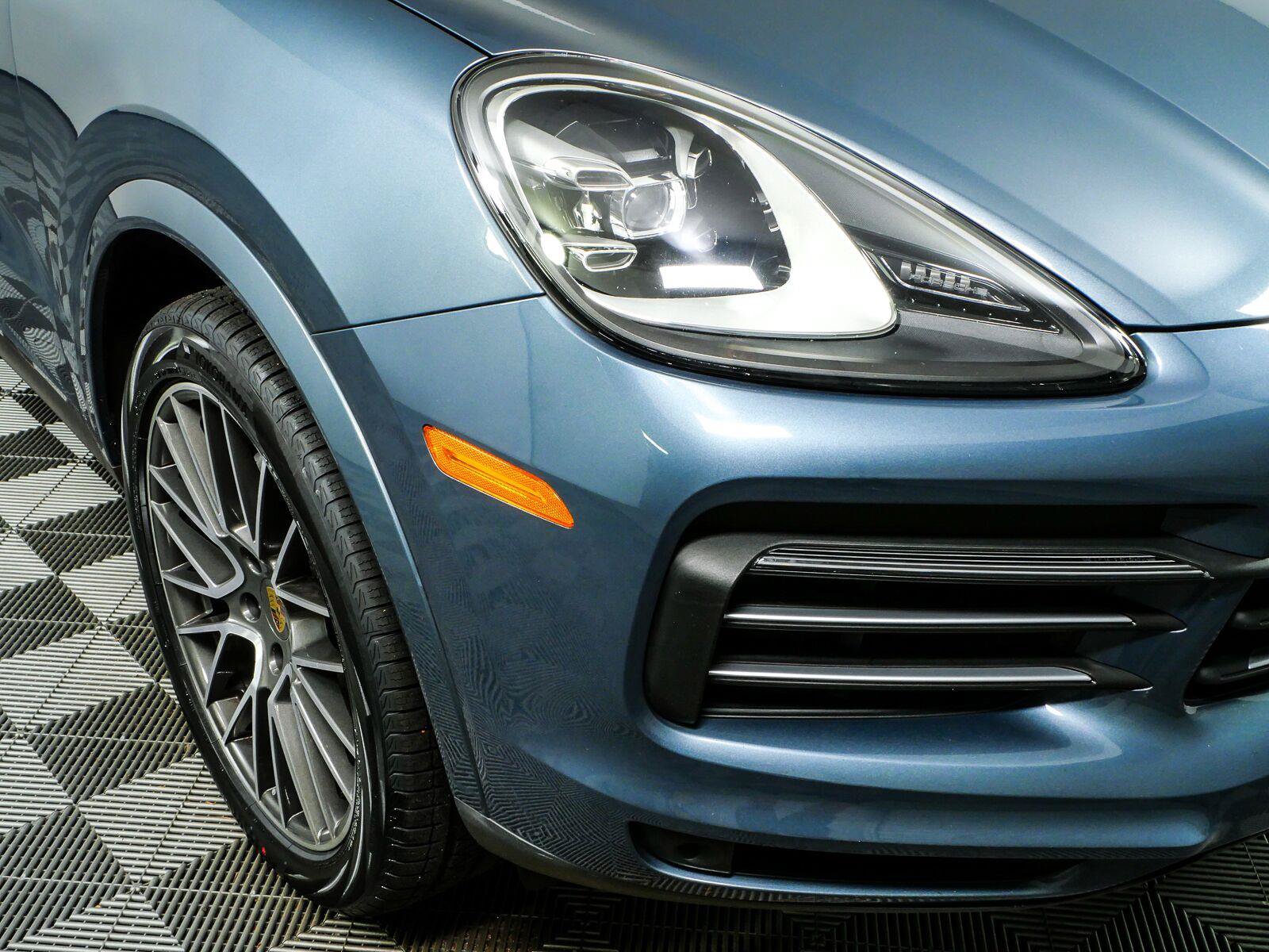 Certified 2020 Porsche Cayenne AWD/4WD image 39