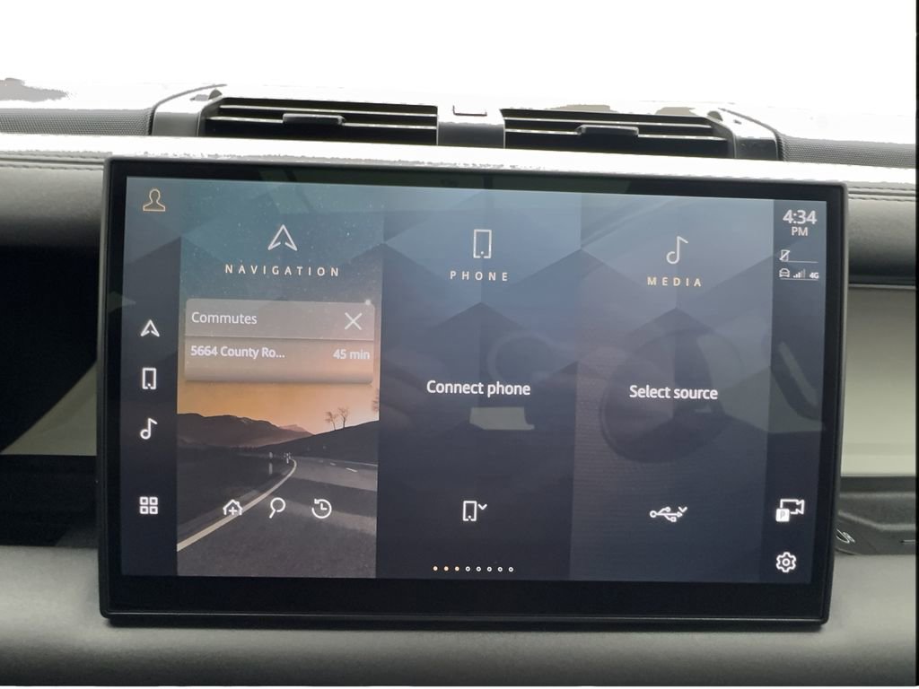 Used 2025 Land Rover Defender 110 S AWD/4WD image 47
