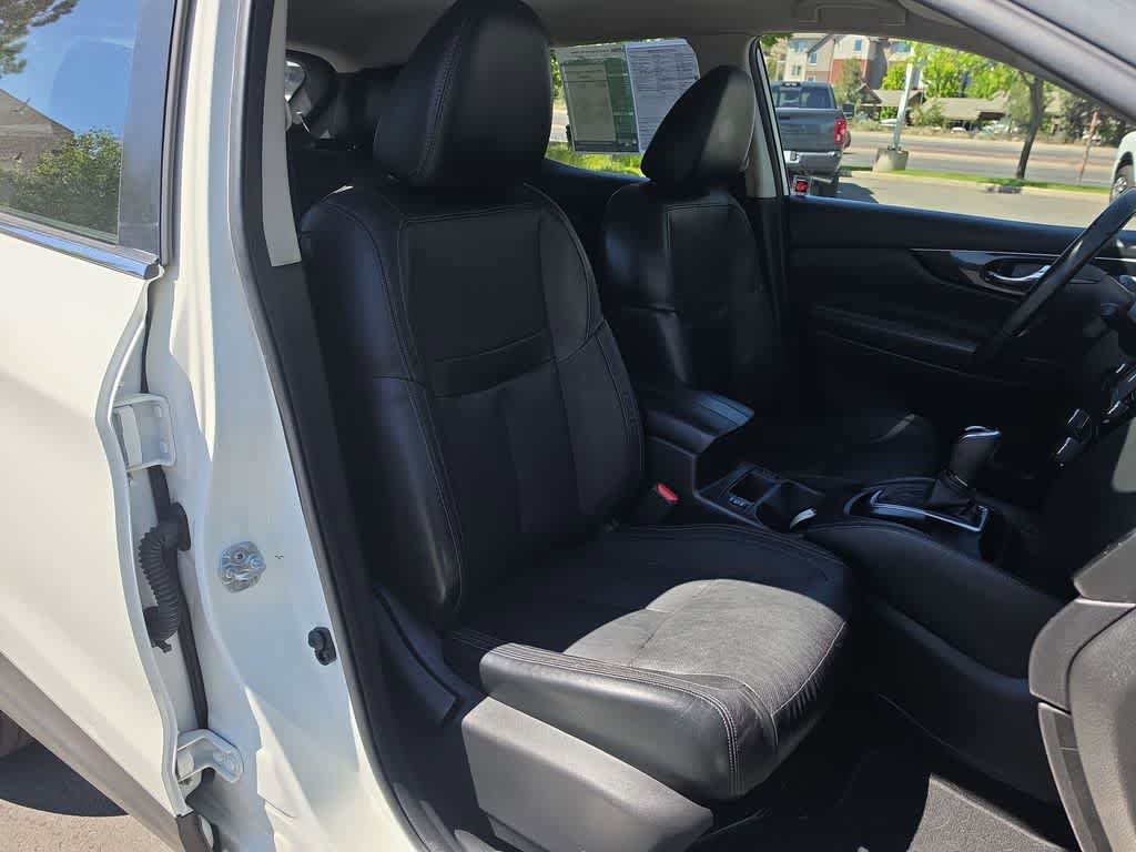 Used 2017 Nissan Rogue Sport SL AWD/4WD image 24