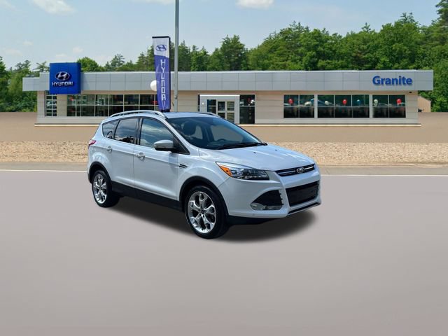 Used 2016 Ford Escape Titanium w/ Equipment Group 301A AWD/4WD image 3