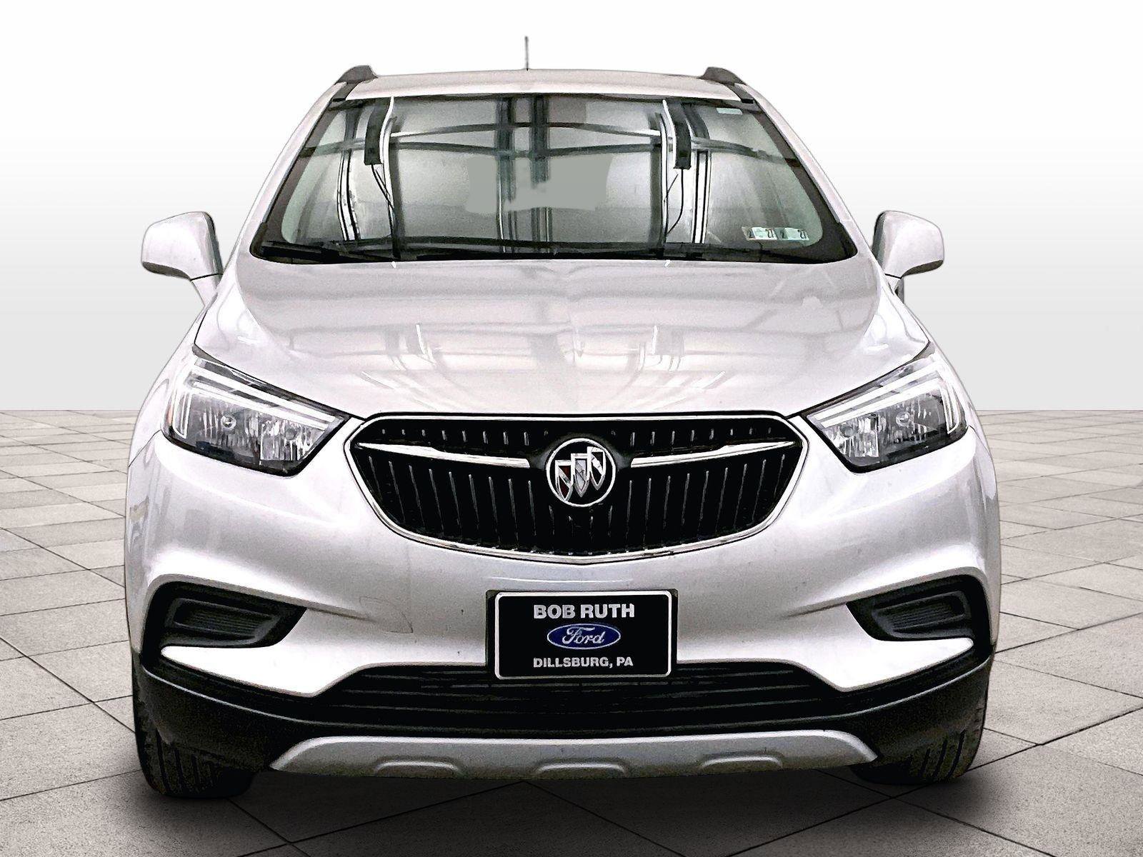 Used 2021 Buick Encore Preferred w/ Safety Package image 3