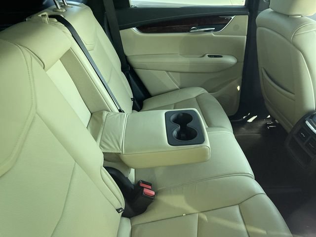 Used 2019 Cadillac XT5 Premium Luxury w/ Driver Assist Package AWD/4WD image 11