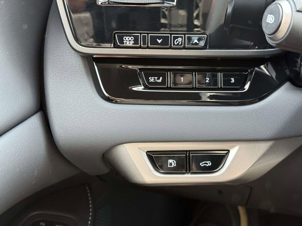 Used 2024 Lexus RX 350 Premium w/ Accessory Package (Z1) image 24
