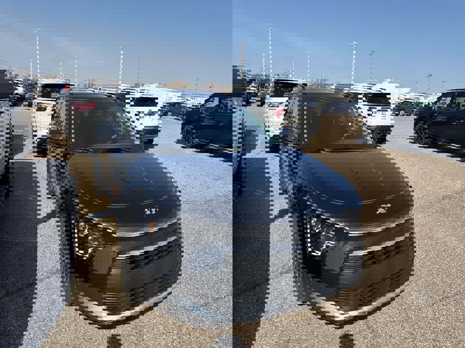 Used 2023 Kia Niro EX image 5