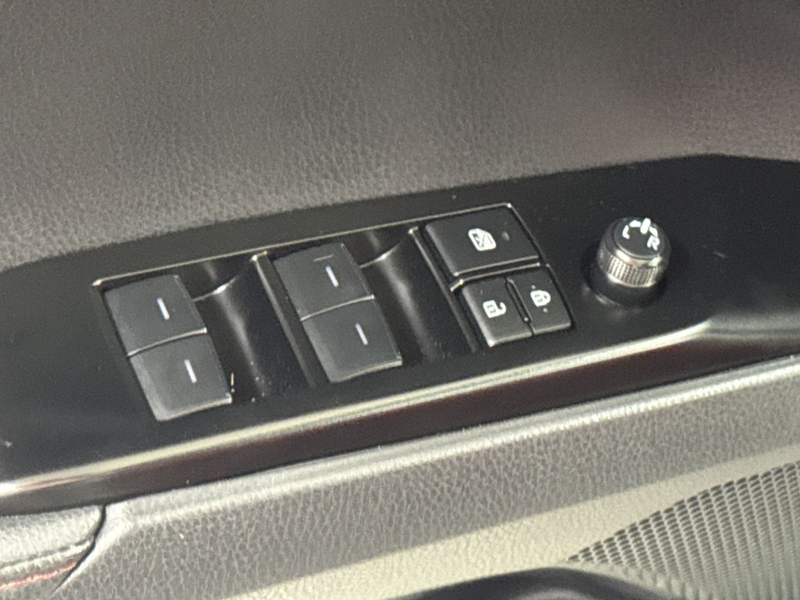 Used 2026 Toyota Camry XSE FWD image 27