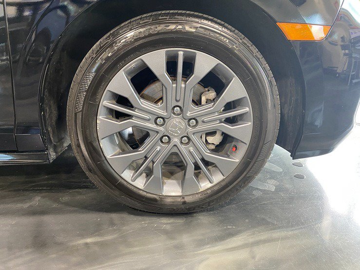 Used 2025 Honda Odyssey Touring image 9