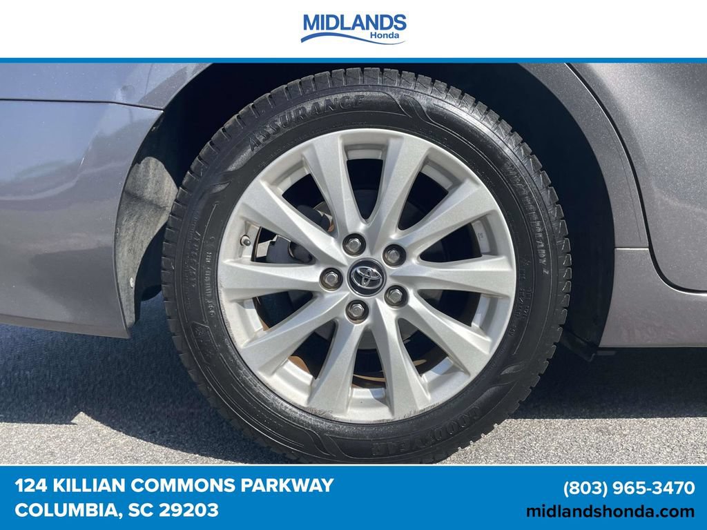 Used 2019 Toyota Camry LE FWD image 7