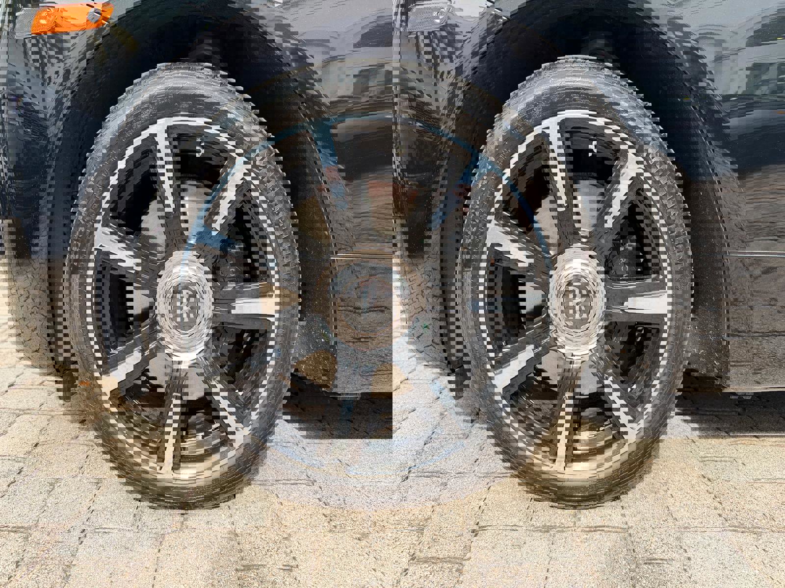 Used 2016 Rolls-Royce Wraith image 24