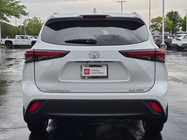 Certified 2024 Toyota Highlander XLE AWD/4WD image 6