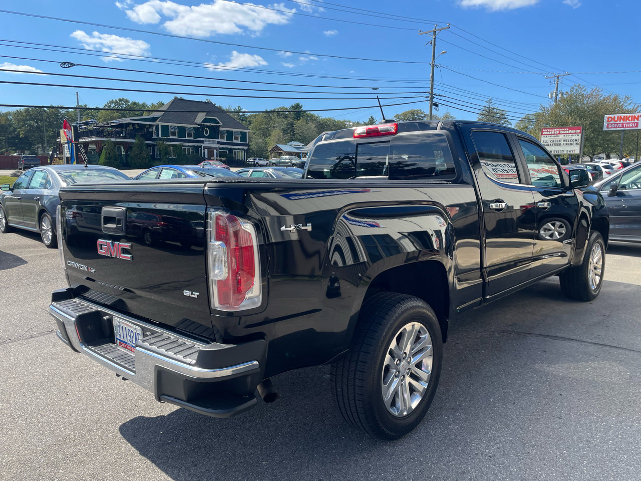 Used 2017 GMC Canyon SLT image 4