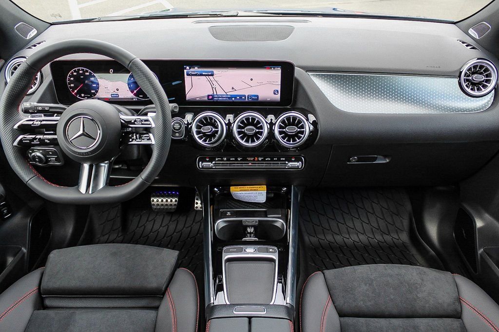 Used 2024 Mercedes-Benz GLA 250 4MATIC image 39