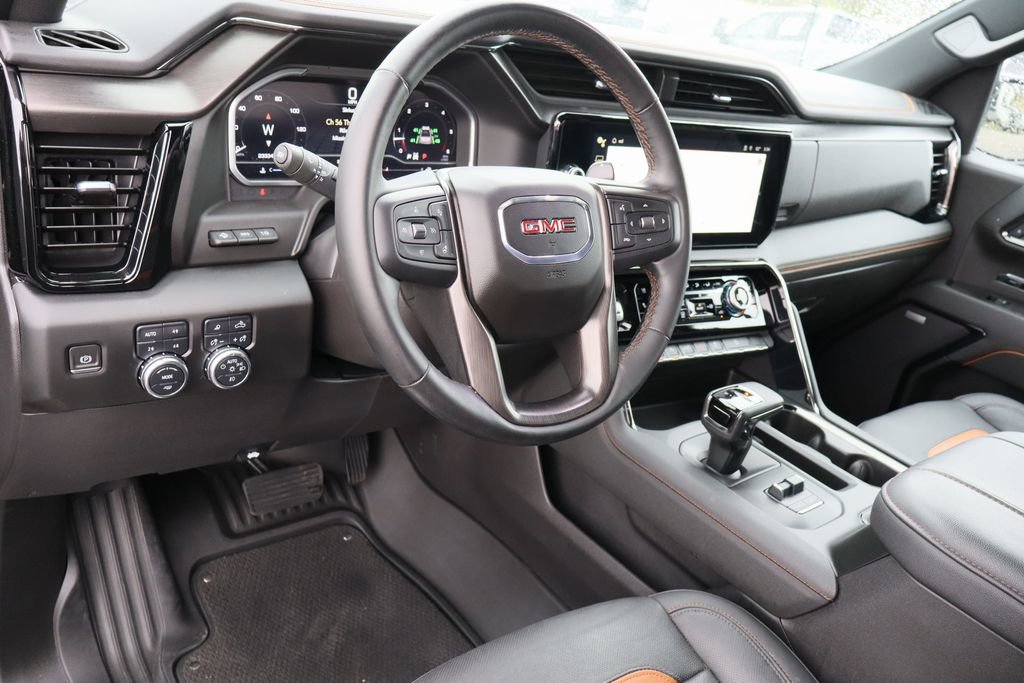 Used 2024 GMC Sierra 1500 AT4 w/ Technology Package image 11