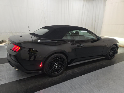 Used 2024 Ford Mustang GT Premium w/ GT Performance Package RWD image 3