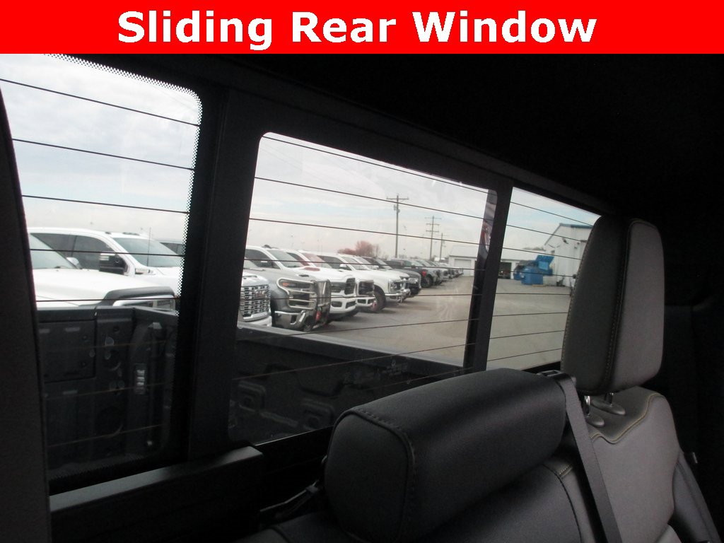 Used 2025 Chevrolet Silverado 1500 ZR2 w/ Technology Package image 24