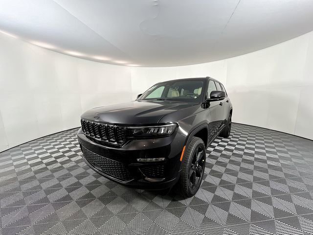 New 2025 Jeep Grand Cherokee Limited image 4