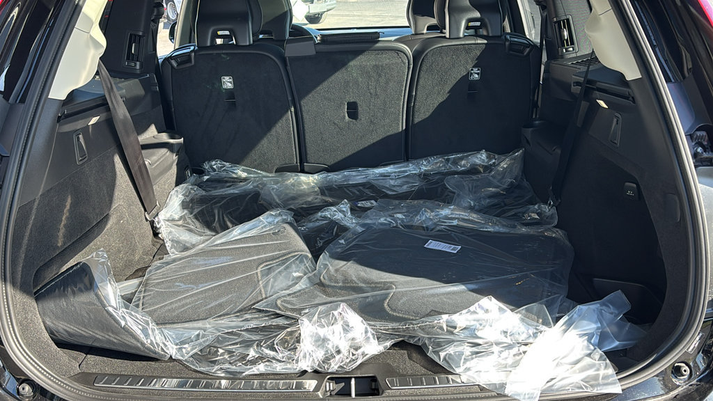 New 2026 Volvo XC90 B6 Ultra w/ Protection Package AWD/4WD image 31