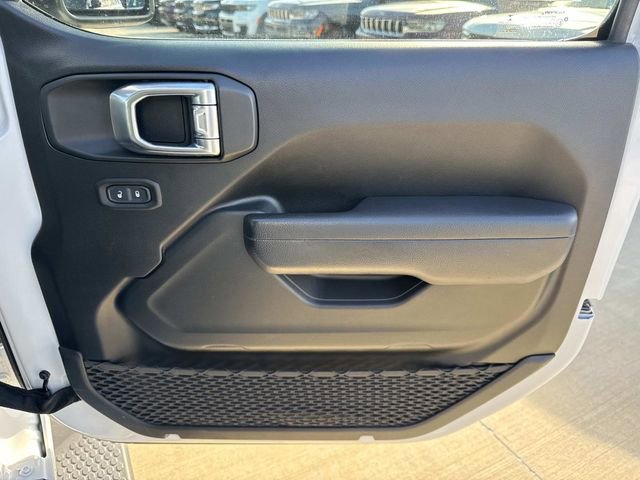 Used 2022 Jeep Wrangler Unlimited Sport image 16